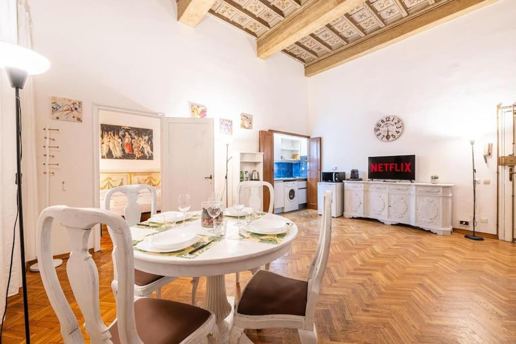 Centro Artistic Apartamento Florencia